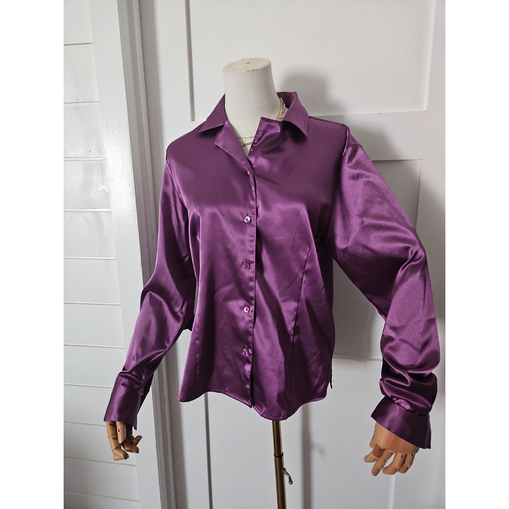 Kathie Lee Collection Violet Purple Satin Button Up Blouse Top Medium